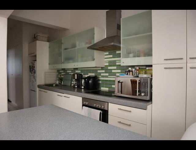 2 BEDROOM APARTMENT FOR SALE IN SEA POINT